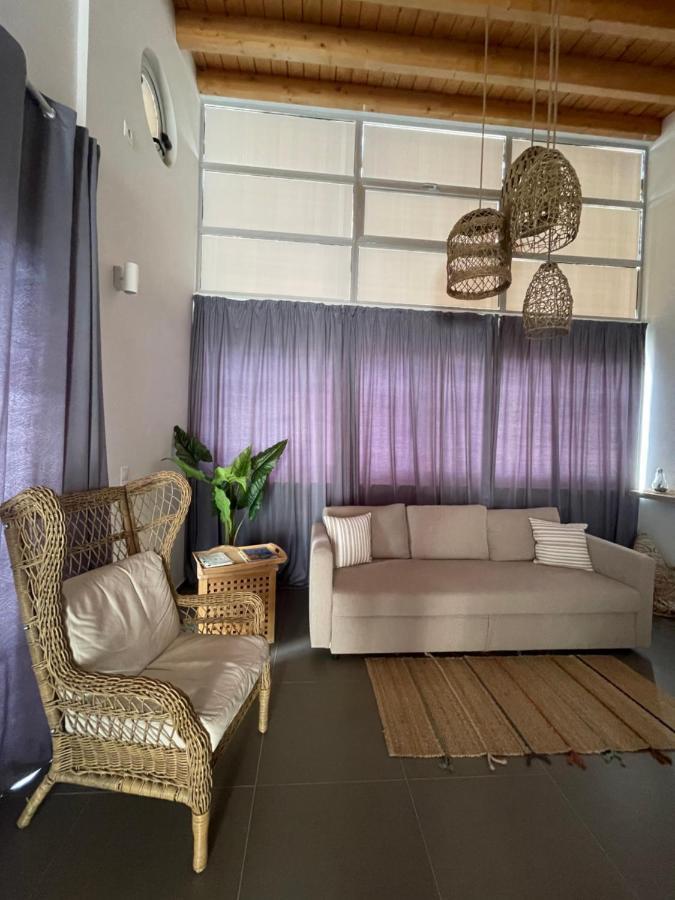 Astrolithos Down Town Apartment โมเน็มวาซี ภายนอก รูปภาพ